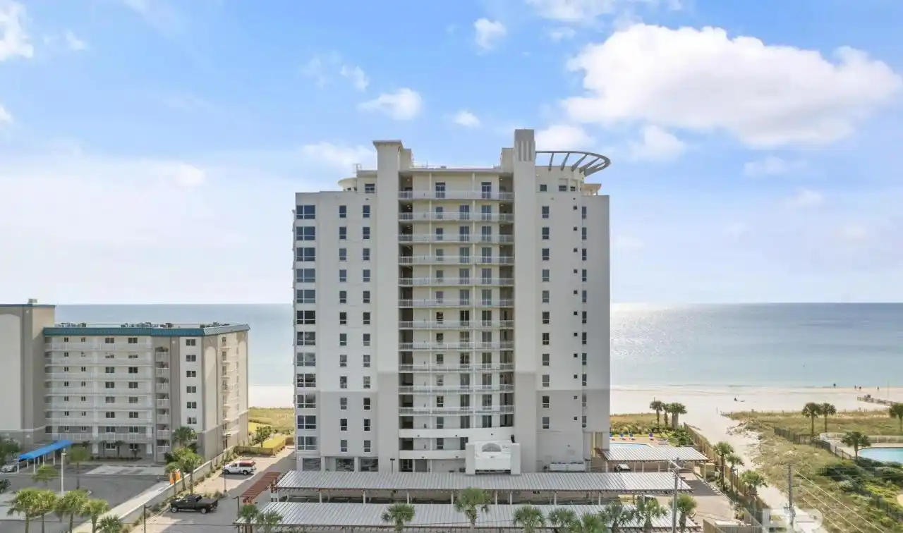 Magnificent Top Floor Penthouse at La Playa