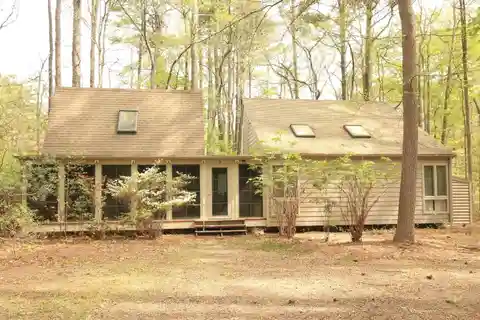 Coastal Living Steps from Private Sandy Shores