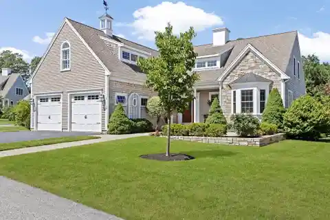 Pristine Home on a Quiet Cul-De-Sac