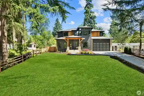 New Build with 4-Car Tandem Garage