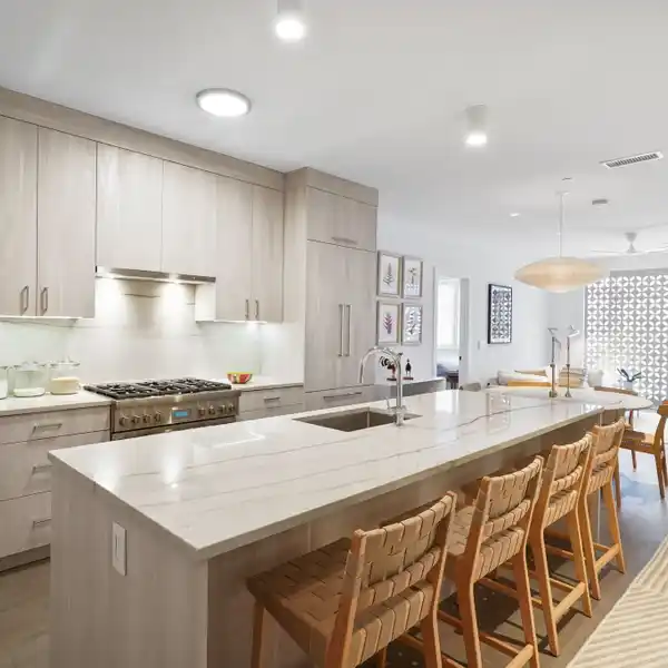 SOPHISTICATED SINGLE-LEVEL LIVING WITH STUNNING VIEWS