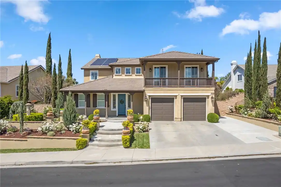 Gorgeous Executive Pool Home