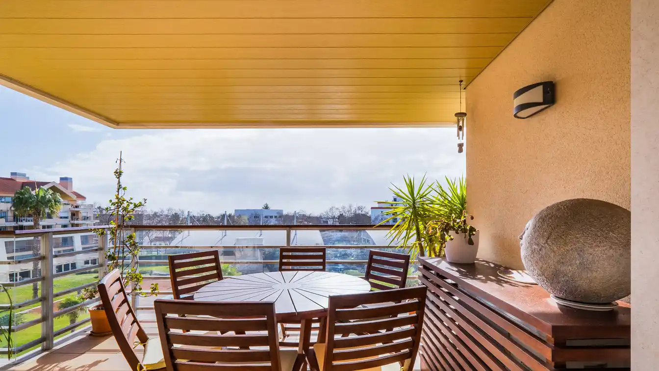 Four Bedroom Private Condominium at Cascais Center