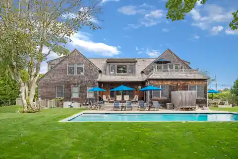 Beautiful Sagaponack Cedar Shingle Traditional Home