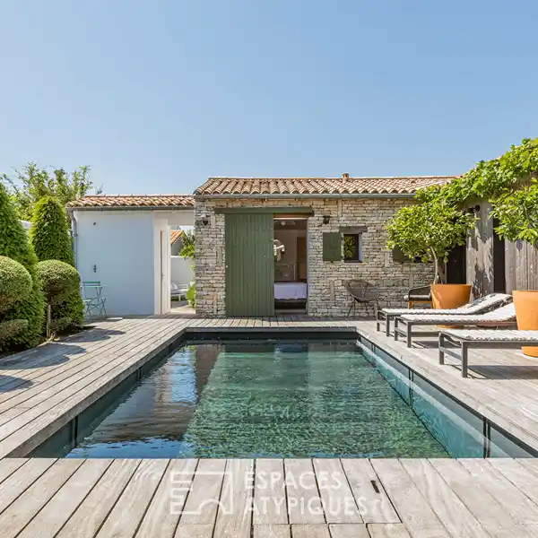 CONTEMPORARY ELEGANCE WITH A VACATION HOME FEEL