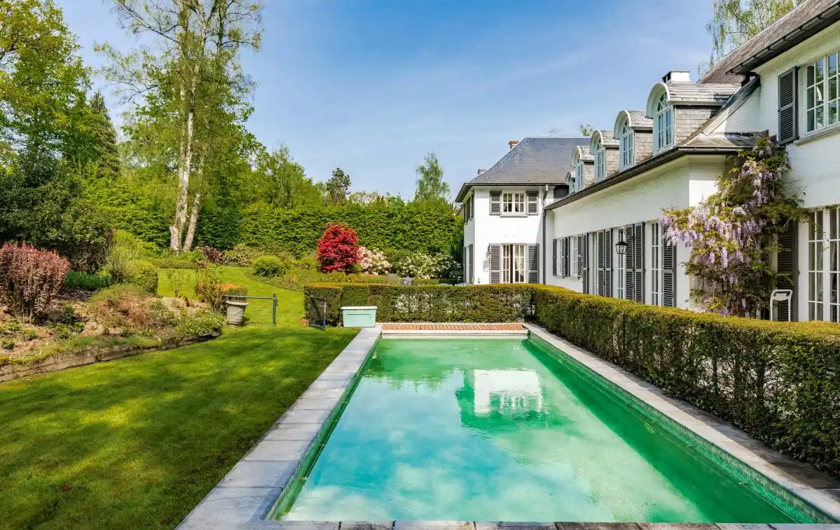 Elegant Home in a Green Setting