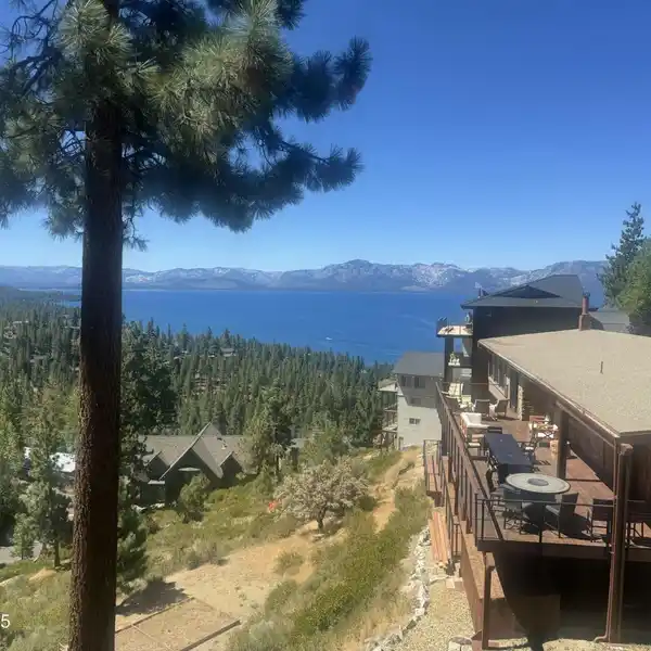 CAVE ROCK ESTATES LAKEFRONT GEM