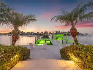 Coastal Waterfront Luxury on Snell Isle