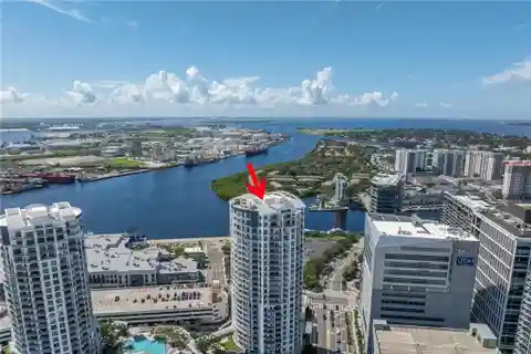 Exquisite Penthouse in the Towers of Channelside