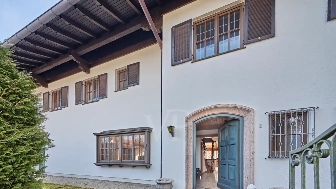 Spacious Country Villa