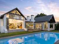 LUXURY HOME ON PRIME PROPERTY