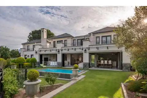 Elegance Surrounded by Natural Beauty