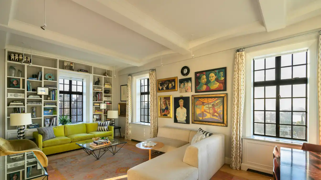 Penthouse a at the Oliver Cromwell