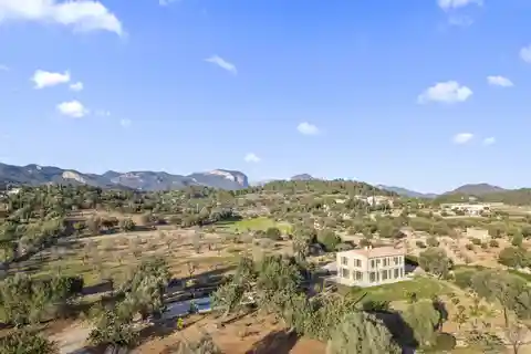 Mallorcan-style Finca with Pool in a Unique Location