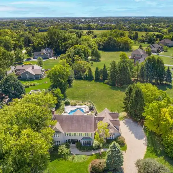 ONE-OF-A-KIND LUXURY ESTATE IN COPPERFIELD OF HAWTHORN WOODS