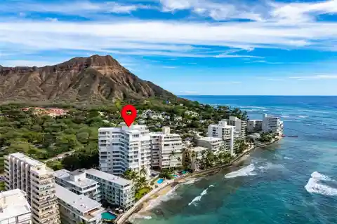 Beautiful Unit in a Newly Renovated Building