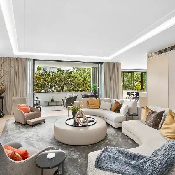 LUXURIOUS CONTEMPORARY SINGLE-LEVEL RESIDENCE IN HEART OF DOUBLE BAY