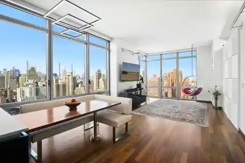 Sprawling Upper East Side Penthouse Retreat