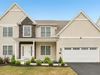 Spacious and Sophisticated Home in Prime Location