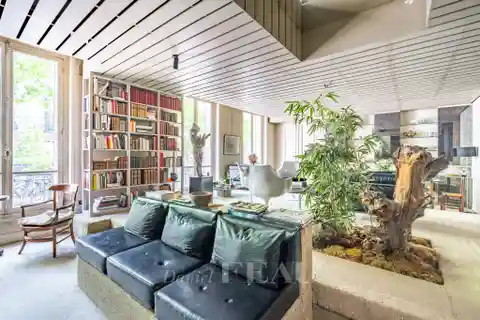 Lovely First Floor Apartment