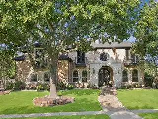 Luxury Living in Prestigious Newport Village