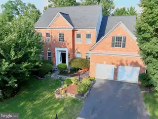 Perfect Blend of Comfort and Modern Living
