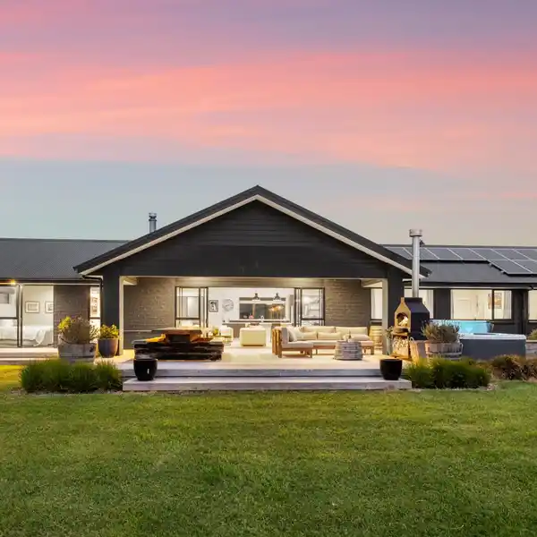 BREATHTAKING LIFESTYLE PROPERTY