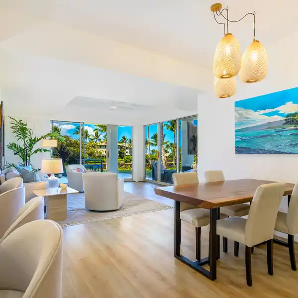 OUTSTANDING OCEAN AND SUNSET VIEWS IN RENOVATED UNIT