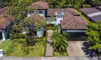 LA HACIENDA SPRING HOME