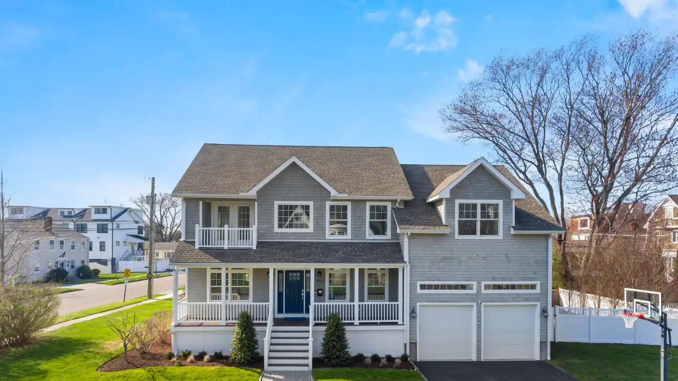 Perfect Home One Block to Beach Access
