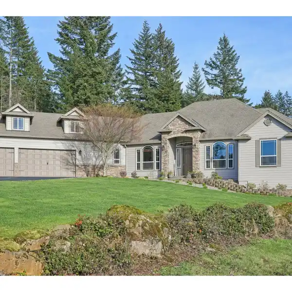 BEAUTIFUL HOME ON FIVE ACRES