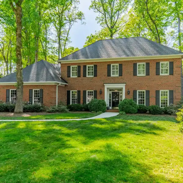 BEAUTIFULLY DESIGNED HOME ON A LARGE PRIVATE LOT