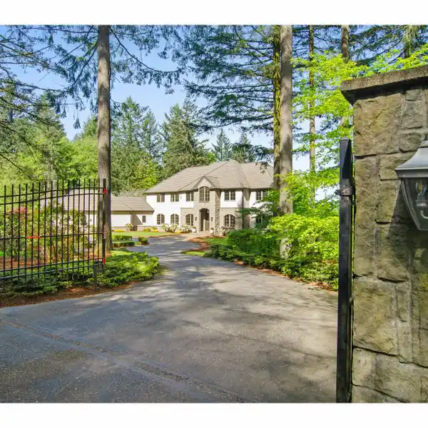 CUSTOM ELEGANCE IN NORTHWEST PORTLAND