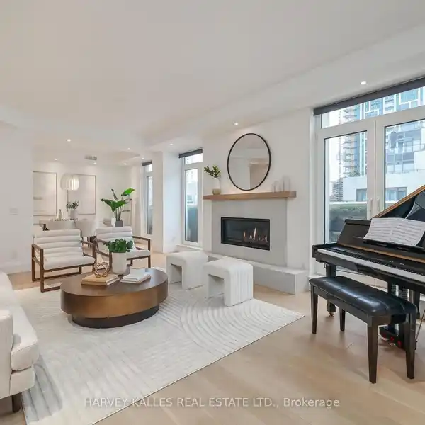 SOPHISTICATED SUB-PENTHOUSE