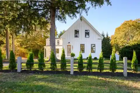 Stunningly Renovated Farmhouse