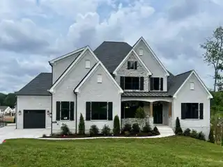 New Construction in the Prestigious Raintree Reserve