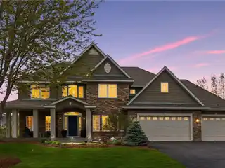 Luxury Living in Prestigious Chaska Town Course Fairway Hills