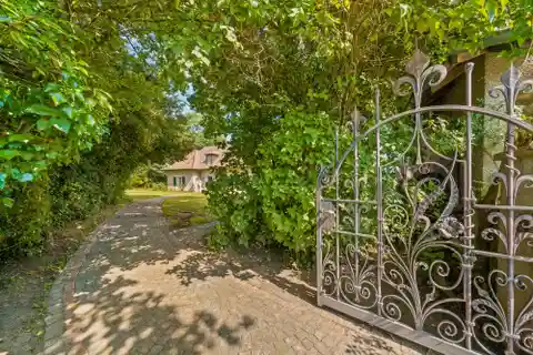 Superb Property Nestled in Sought After Neighborhood