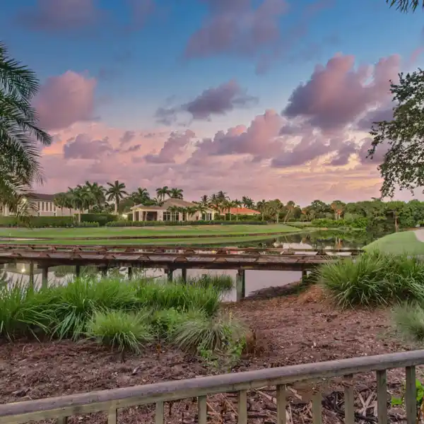 SERENE GARDEN HOME IN FRENCHMAN'S RESERVE