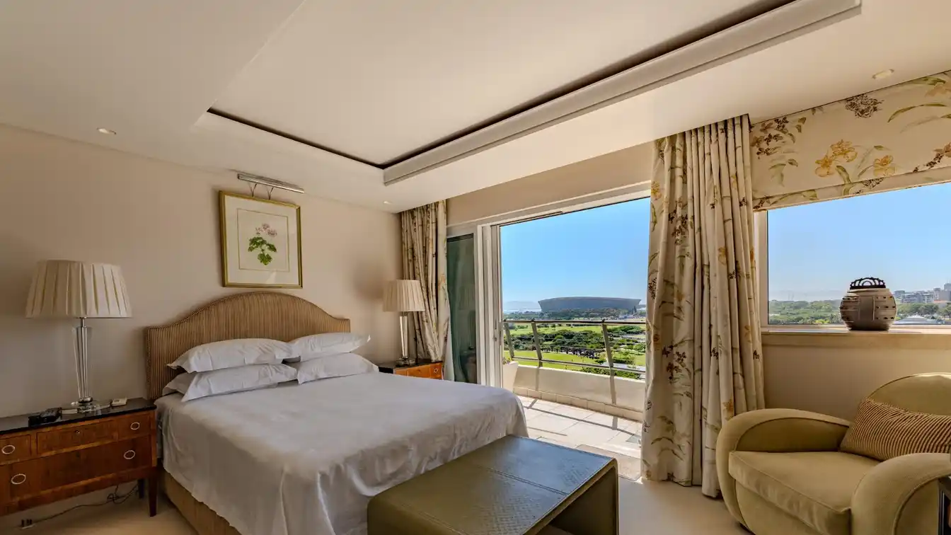 Luxury Penthouse in Iconic Mouille Point