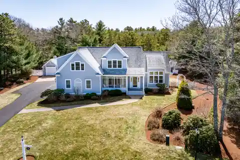 Beautiful Home on a Quiet Cul-De-Sac