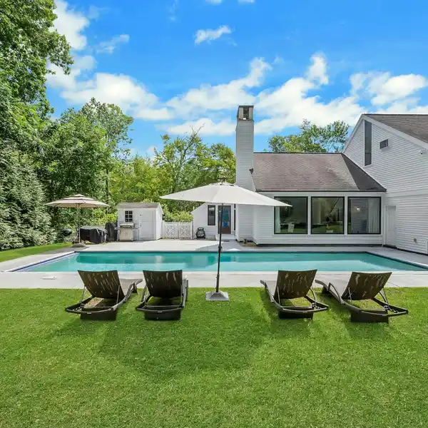 MODERN RETREAT IN THE CALHOUN ASSOCIATION