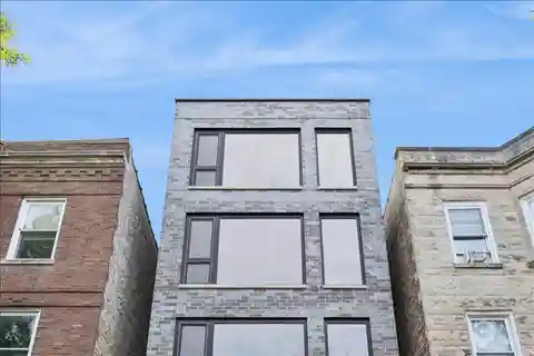 Three-Unit Stunner with High-End Upgrades