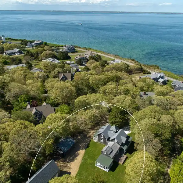 TIMELESS RETREAT - A TRUE ISLAND COMPOUND