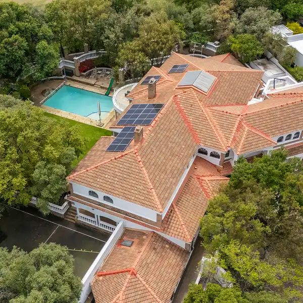 WHERE GRANDEUR MEETS INTIMACY: A MASTERPIECE ON THE FAIRWAY