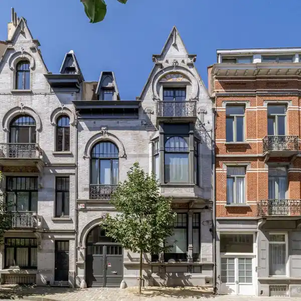 TIMELESS ART NOUVEAU GEM WITH MODERN LUXURIES