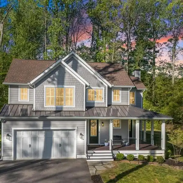 TIMELESS ELEGANCE ON OVER AN ACRE