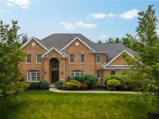 Beautiful Home in Desirable Nevillewood