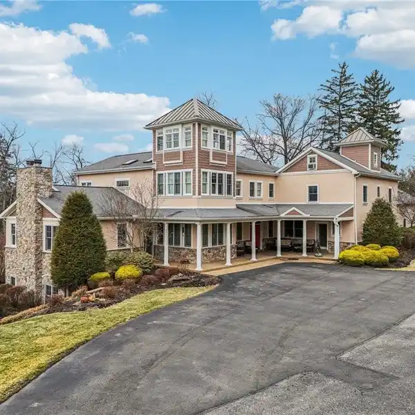 GORGEOUS CUSTOM HOME ON FOUR-PLUS ACRES