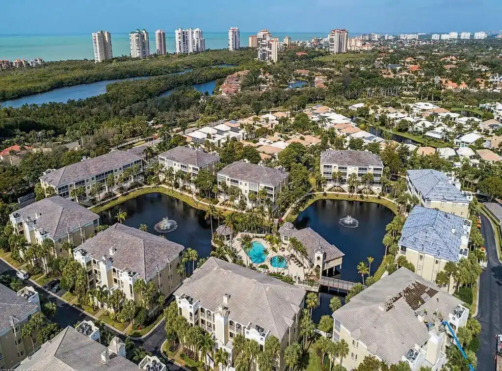 Wonderfully Renovated Residence with Beautiful Lake and Sunset Views